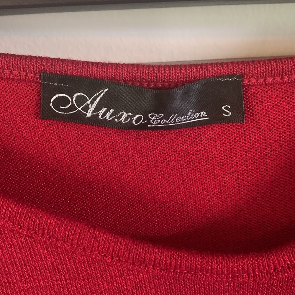 Auxo Collection sweater - Picture 7 of 9